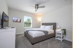 Gorgeous 4Bd w Pool Free Waterpark 428