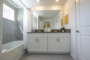 Wonderful 4Bd w Pool Close to Disney at Storeylake 2669