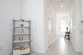 Charming 3Bd Close to Disney at Enclaves 745