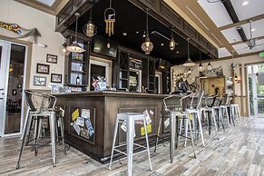 Charming 3Bd Close to Disney at Enclaves 745