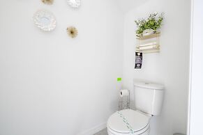 Charming 3Bd Close to Disney at Enclaves 745