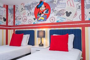 Stunning 5 Bd w Pool Storey Lake Resort 2653