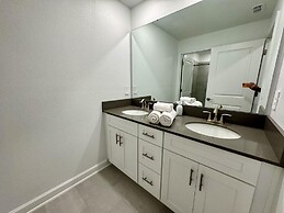 Stunning 4 Bd w Pool Storey Lake Resort 2613