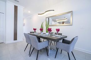 Stunning 4 Bd w Pool Storey Lake Resort 2613