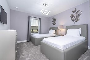 Stunning 4 Bd w Pool Storey Lake Resort 2613