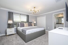 Stunning 4 Bd w Pool Storey Lake Resort 2613