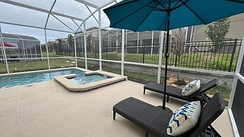 Stunning 5Bd w Pool Close to Disney at Champions Gate 8956