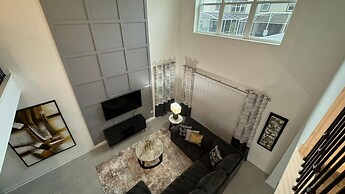 Stunning 5Bd w Pool Close to Disney at Champions Gate 8956