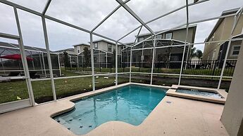Stunning 5Bd w Pool Close to Disney at Champions Gate 8956
