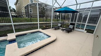 Stunning 5Bd w Pool Close to Disney at Champions Gate 8956