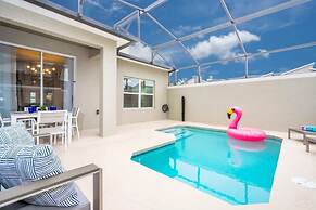 Stunning 4 Bd w Pool Storey Lake Resort 2400