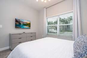 Stunning 4 Bd w Pool Storey Lake Resort 2400