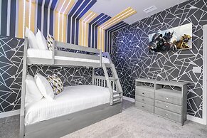 Stunning 4 Bd w Pool Storey Lake Resort 2400