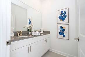 Stunning 4 Bd w Pool Storey Lake Resort 2400