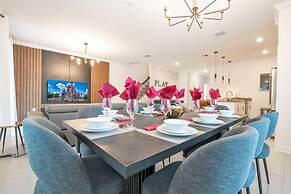 Stunning 4 Bd w Pool Storey Lake Resort 2400