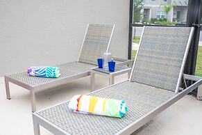 Stunning 4 Bd w Pool Storey Lake Resort 2400