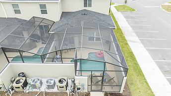 Stunning 4 Bd w Pool Storey Lake Resort 2400