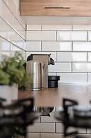 Harbour View Spacious 2BR Apartment