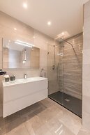 Harbour View Spacious 2BR Apartment