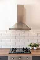 Harbour View Spacious 2BR Apartment