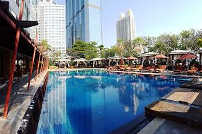 Serviced 2 Bed Skyvillas With View