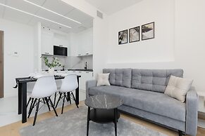 Apartment for Remote Work by Renters