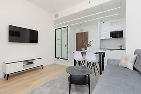 Apartment for Remote Work by Renters