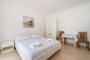 Studio Apartments Near Center 7