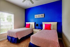 Bright & Cheery Vacation Villa-1638st 5 Bedroom Townhouse by RedAwning