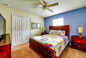 Bright & Cheery Vacation Villa-1638st 5 Bedroom Townhouse by RedAwning