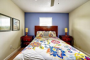 Bright & Cheery Vacation Villa-1638st 5 Bedroom Townhouse by RedAwning