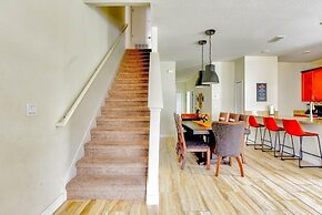 Bright & Cheery Vacation Villa-1638st 5 Bedroom Townhouse by RedAwning