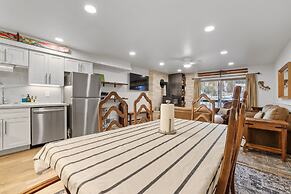 Luxury at Altitude Base Camp 2 Bedroom 2 Condo by RedAwning