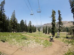 Luxury at Altitude Base Camp 2 Bedroom 2 Condo by RedAwning