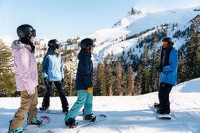 Luxury at Altitude Base Camp 2 Bedroom 2 Condo by RedAwning