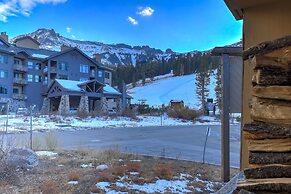 Luxury at Altitude Base Camp 2 Bedroom 2 Condo by RedAwning