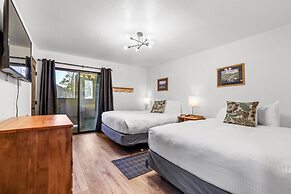 Luxury at Altitude Base Camp 2 Bedroom 2 Condo by RedAwning