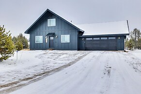 Family-friendly Donnelly Home w/ Private Hot Tub!