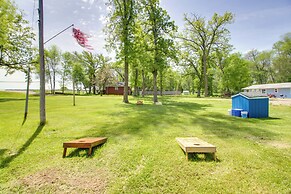 Eagle's Nest Cabin on Mille Lacs Lake: Boat + Fish