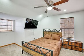 Near Lake Fork: Home w/ Fire Pit in Yantis!