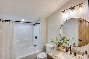 Peaceful Yantis Retreat - 1 Mi to Lake Fork!