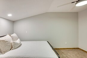 Serene Yantis Getaway - 1 Mi to Lake Fork!