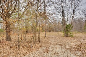 Serene Yantis Getaway - 1 Mi to Lake Fork!
