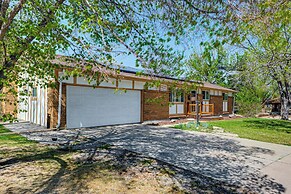4 Mi to Olde Town Arvada! Dog-friendly Home, Yard
