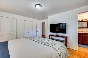 4 Mi to Olde Town Arvada! Dog-friendly Home, Yard