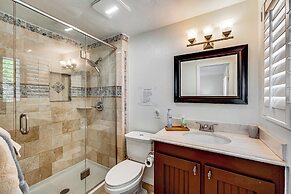 4 Mi to Olde Town Arvada! Dog-friendly Home, Yard