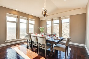 Expansive Mountain Gem: Game Room, 3 Mi to Acton