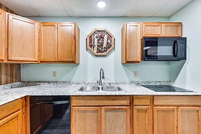 Pet-friendly Blairsville Duplex w/ Mountain Views!