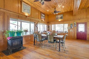 Salmon Vacation Rental w/ Mountain Views!