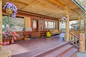 Salmon Vacation Rental w/ Mountain Views!